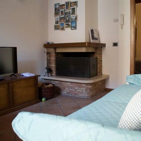 Casa Francesca Lägenhet Gargnano Exteriör bild