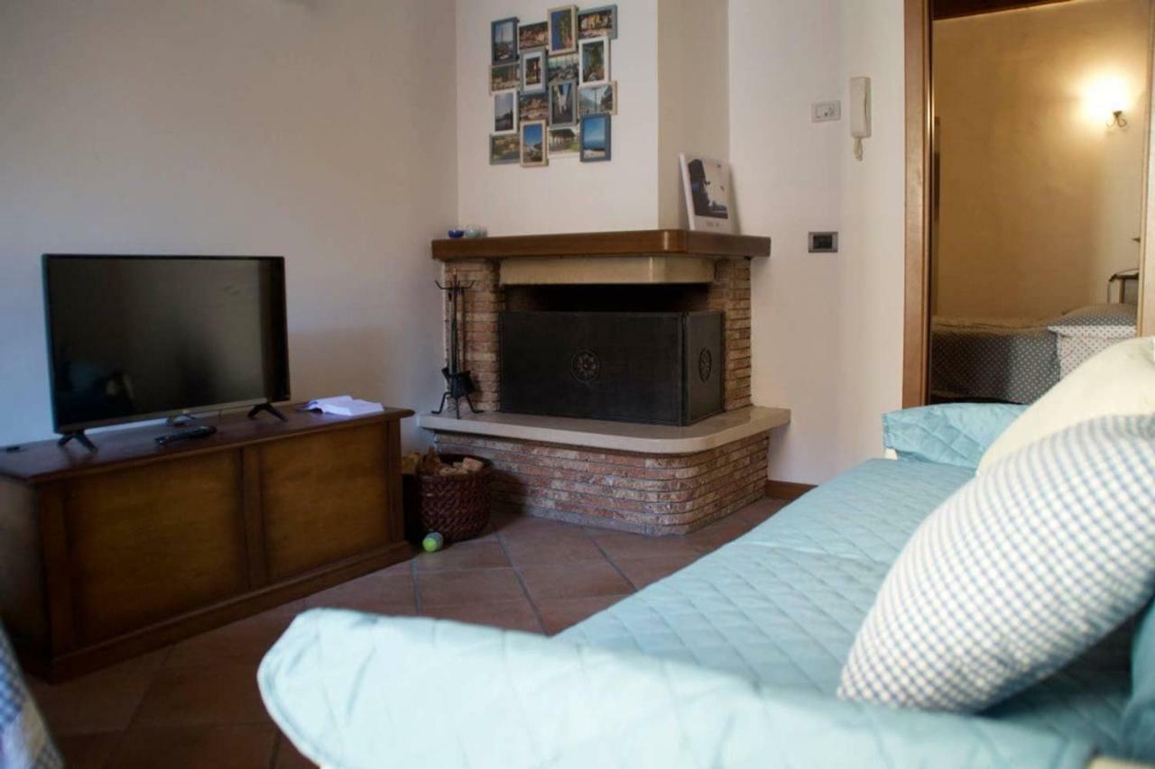 Casa Francesca Lägenhet Gargnano Exteriör bild