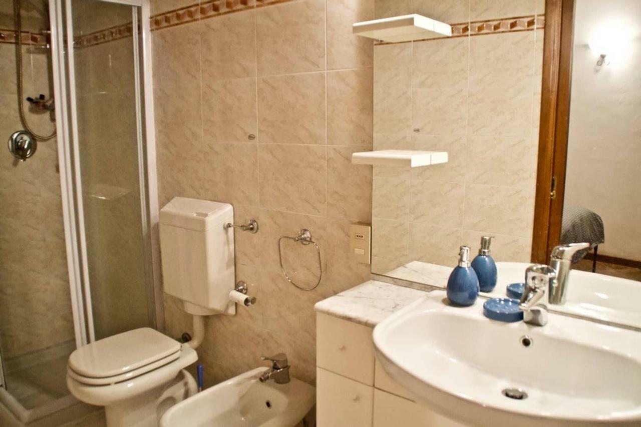 Casa Francesca Lägenhet Gargnano Exteriör bild